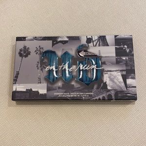 URBAN DECAY | Detour” On the Run Eyeshadow Palette